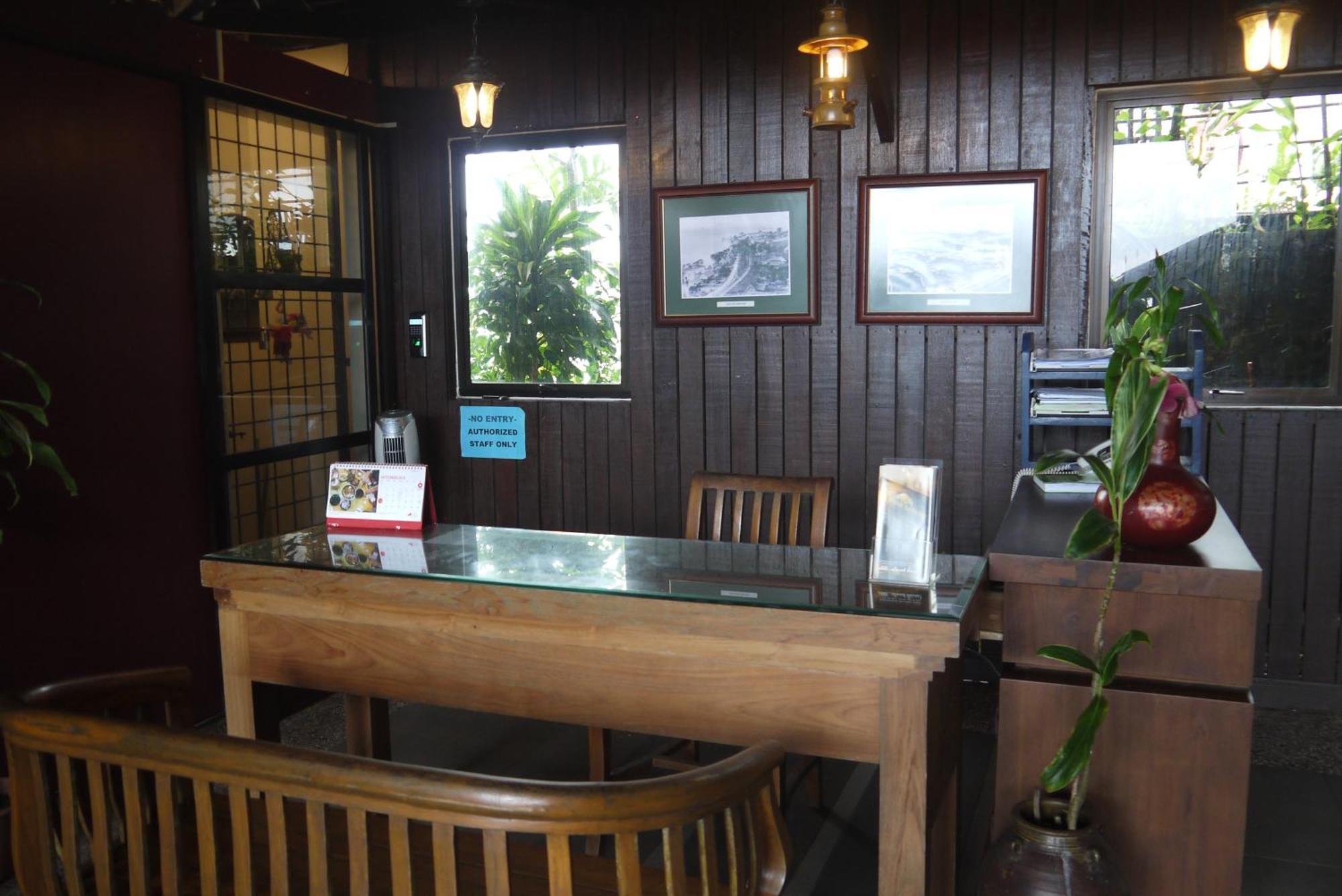 Kasih Sayang Hill Resort Кота-Кинабалу Экстерьер фото