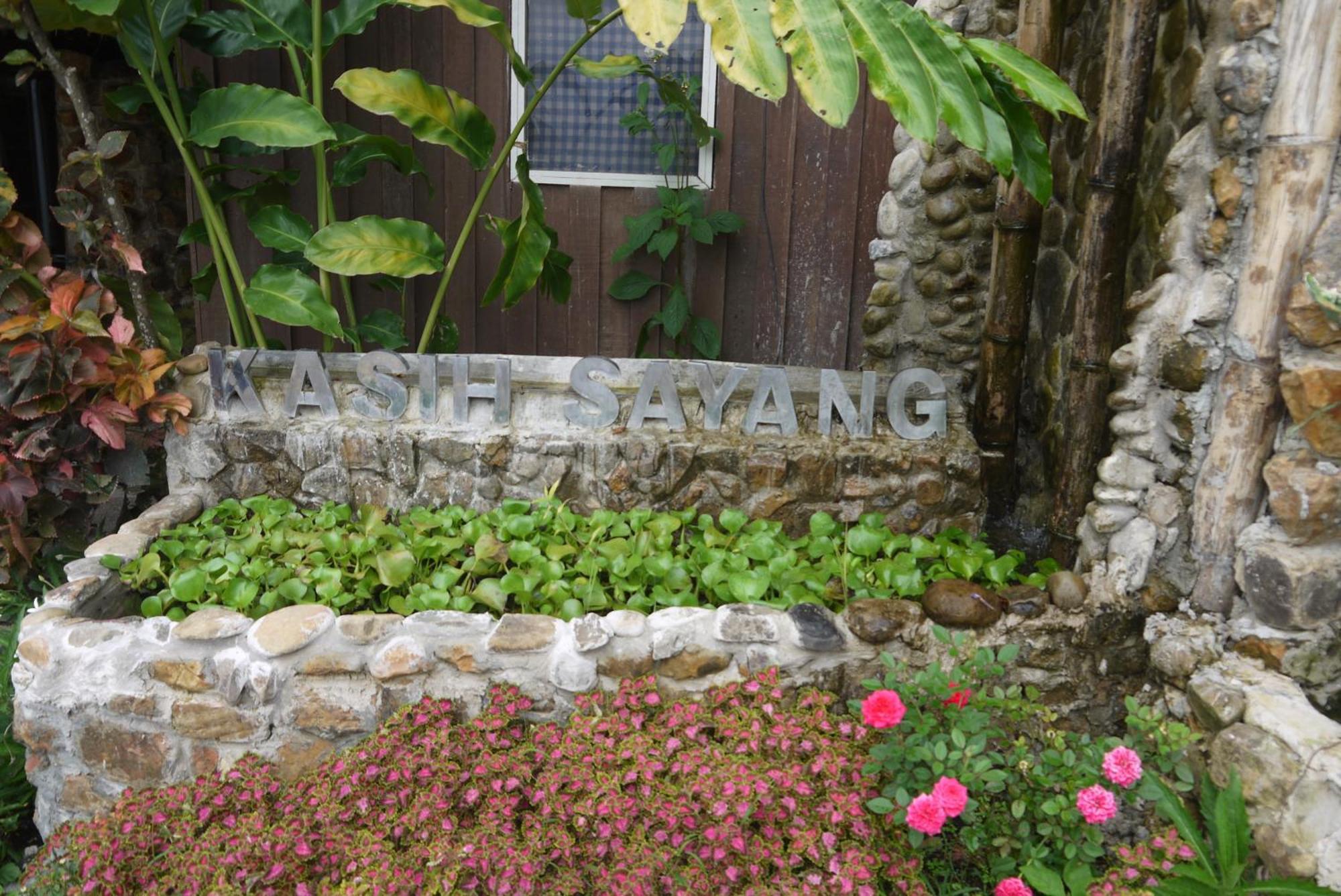 Kasih Sayang Hill Resort Кота-Кинабалу Экстерьер фото