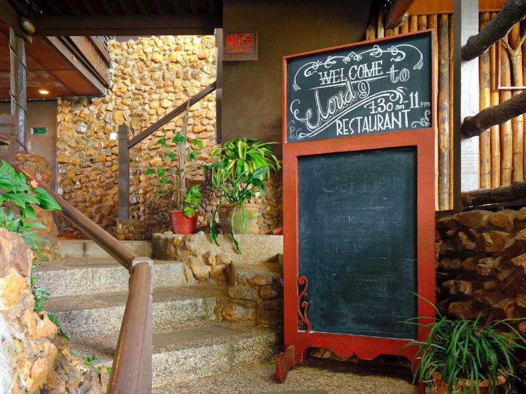 Kasih Sayang Hill Resort Кота-Кинабалу Экстерьер фото