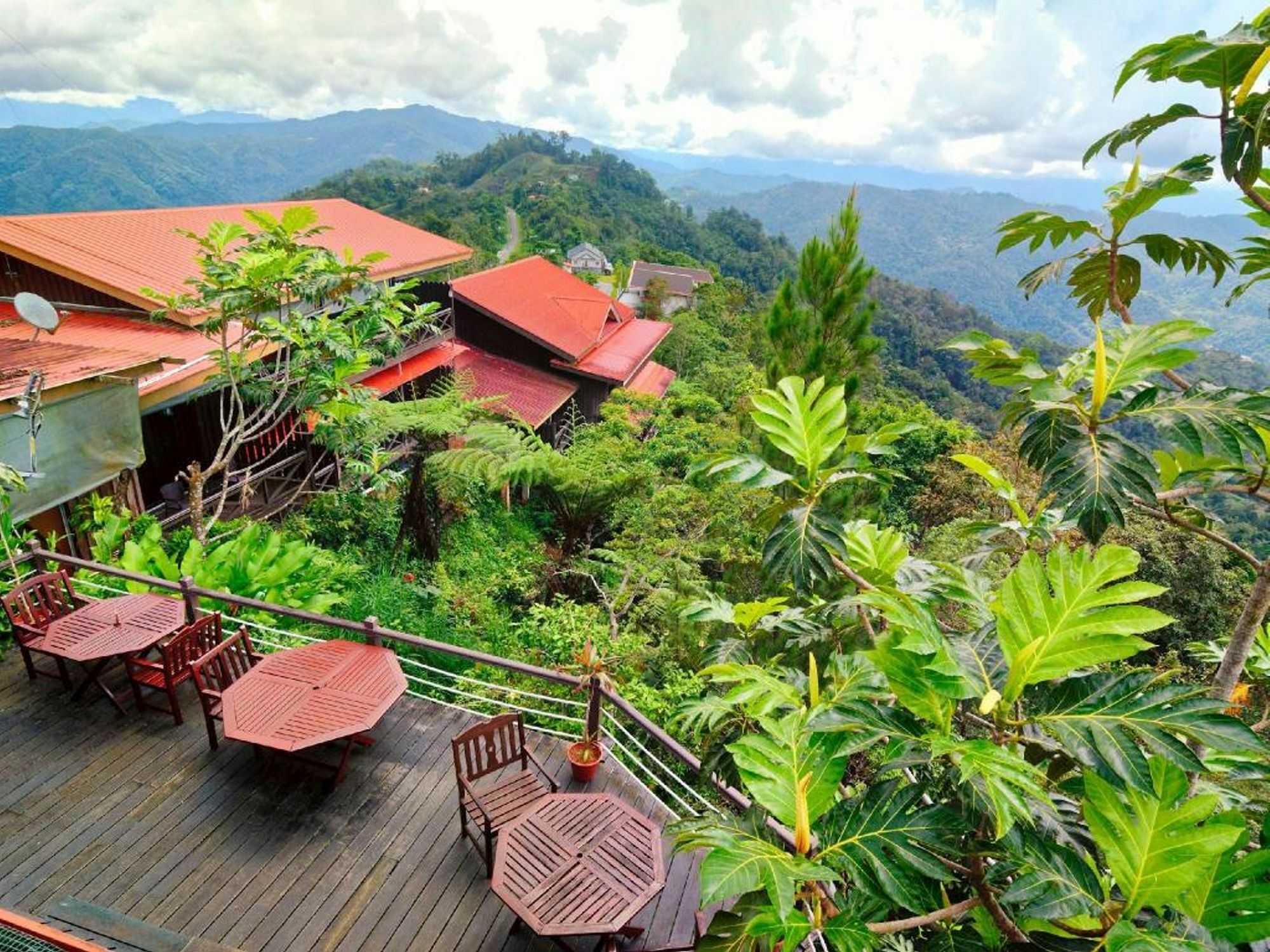 Kasih Sayang Hill Resort Кота-Кинабалу Экстерьер фото